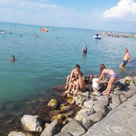 Kr Apartman Siófok Exteriér fotografie