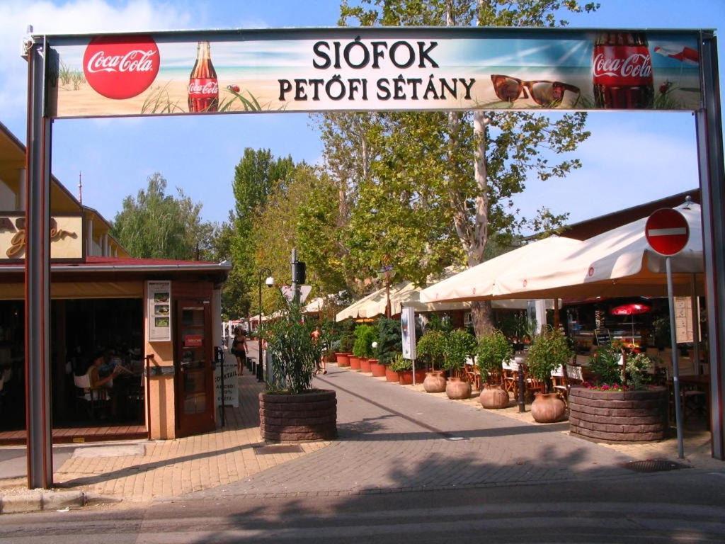 Kr Apartman Siófok Exteriér fotografie
